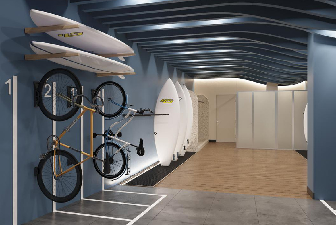 Zona surf en The Wave Miraflores para guardar tablas y bicicletas